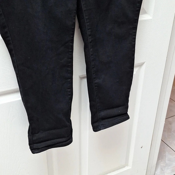 Q women's Talbots solid black stretch slim ankle length denim jeans 18WP - Picture 2 of 6